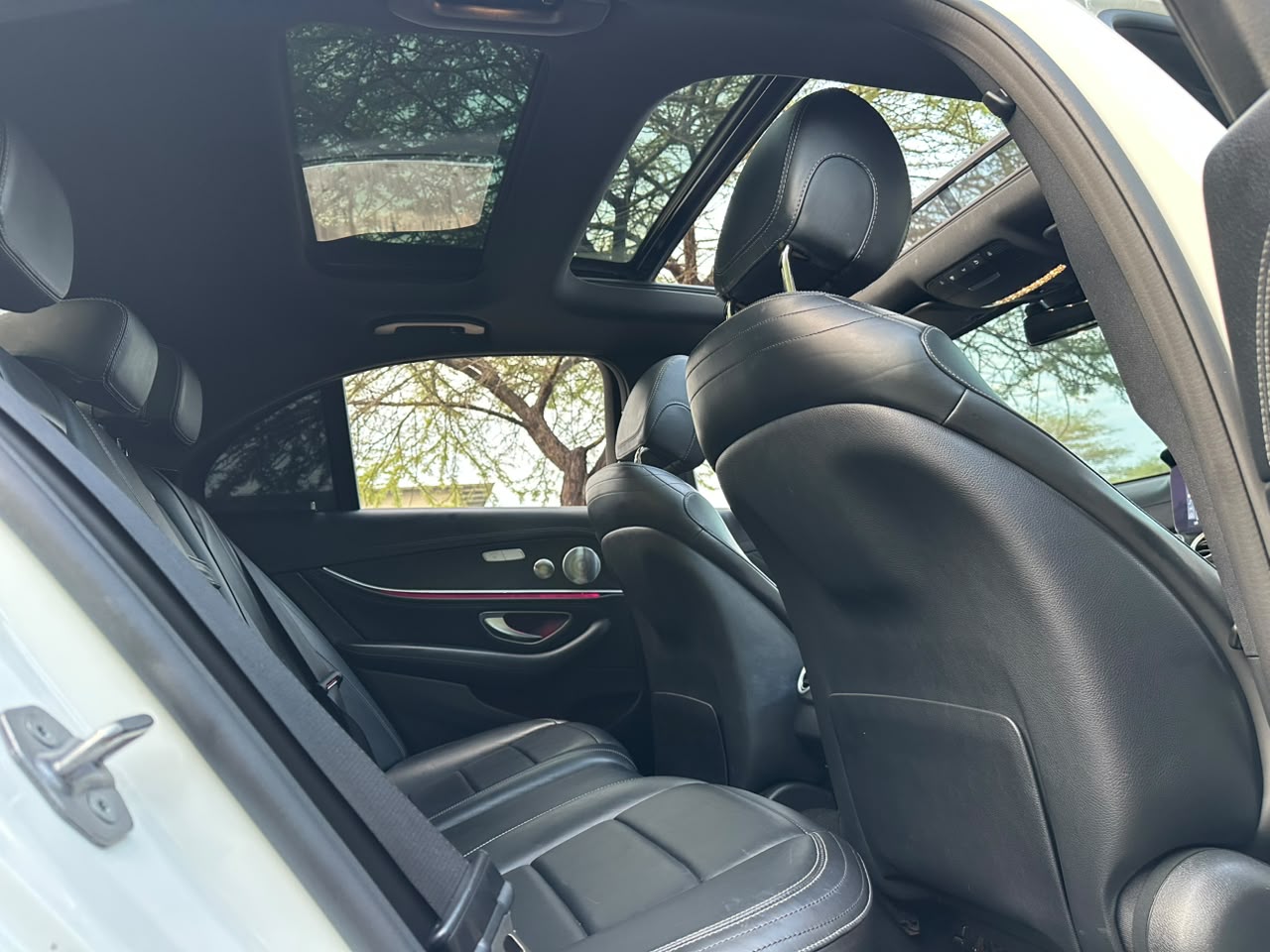 MERCEDES BENZ E-CLASS thumbnail 6